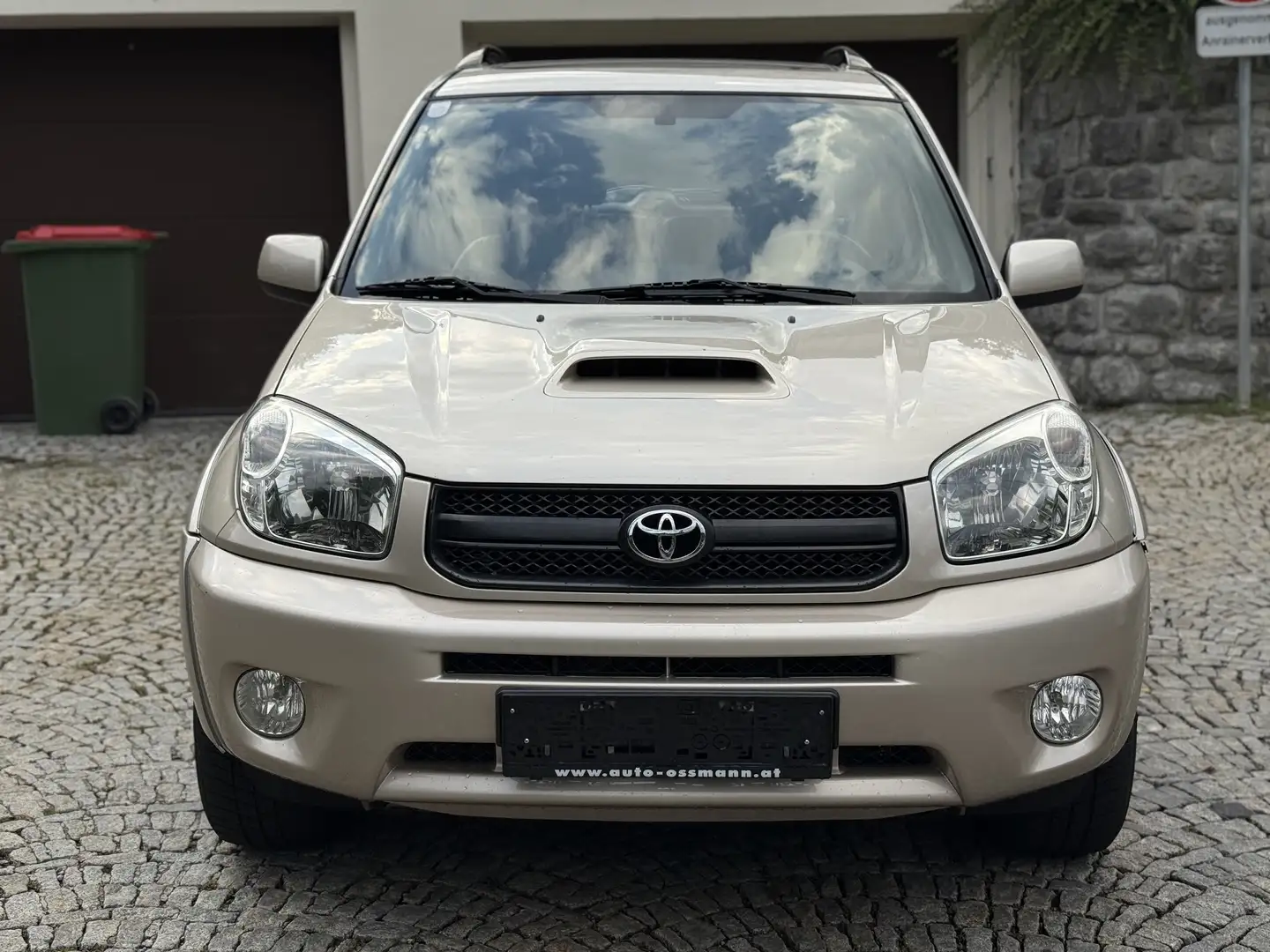 Toyota RAV 4 RAV4 2,0 D-4D 4WD - 2