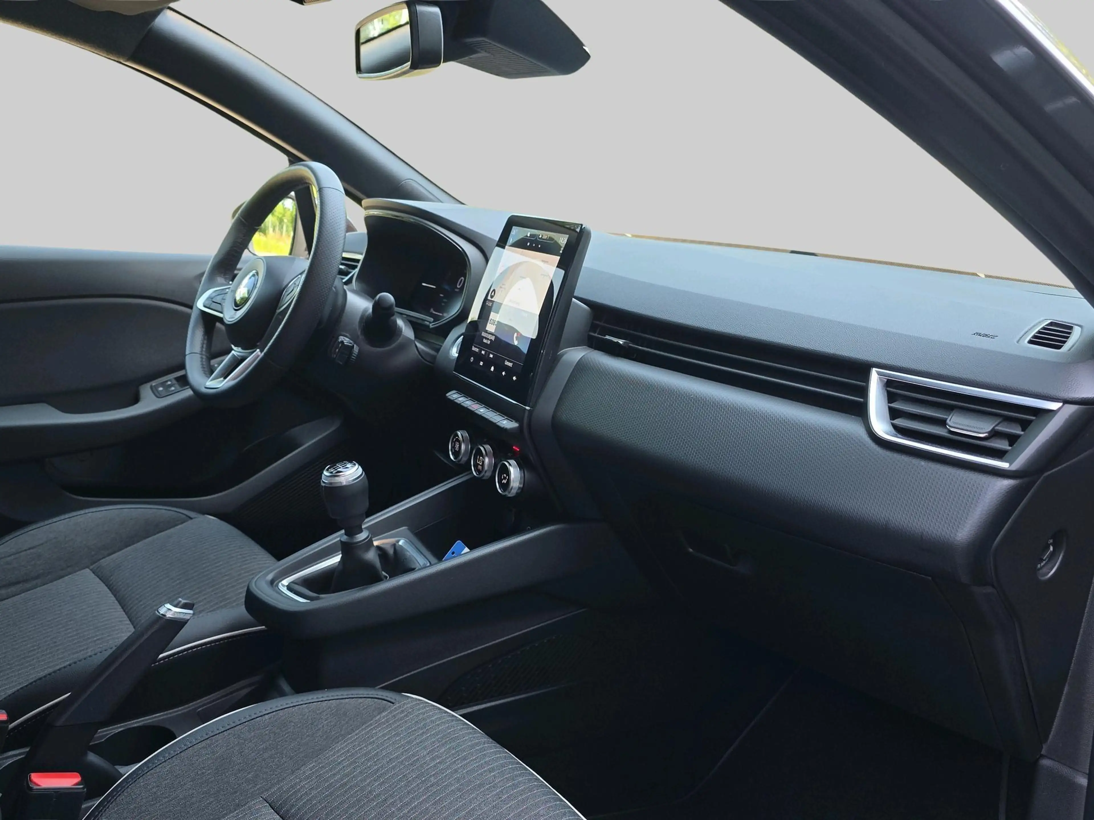 Mitsubishi Colt 1.0T MT Intense+ — photo 13