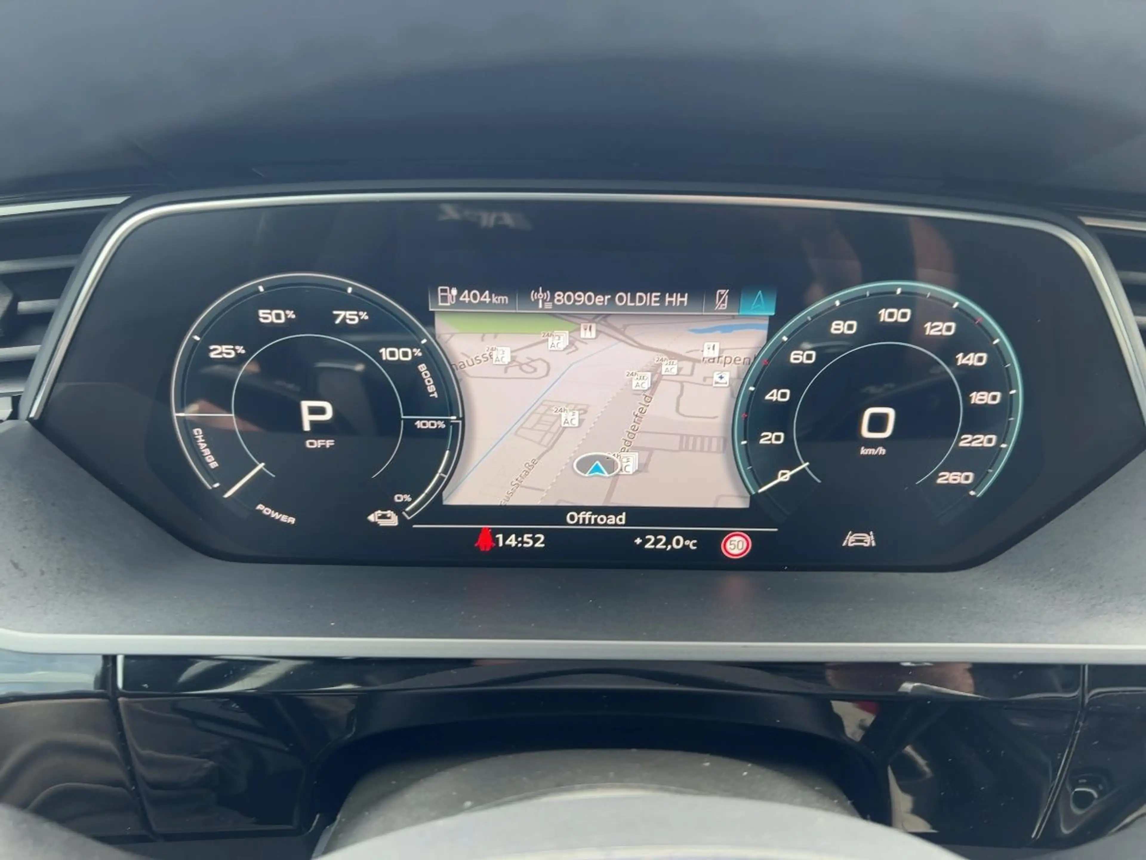Audi Q8 e-tron Q8 55 e-tron advanced quattro 300 kW Pano AHK Ka — photo 14