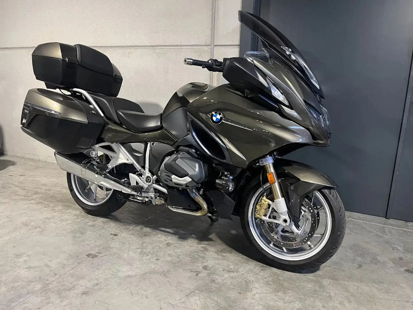 BMW R 1250 RT R1250RT met massa's opties in topstaat - 1