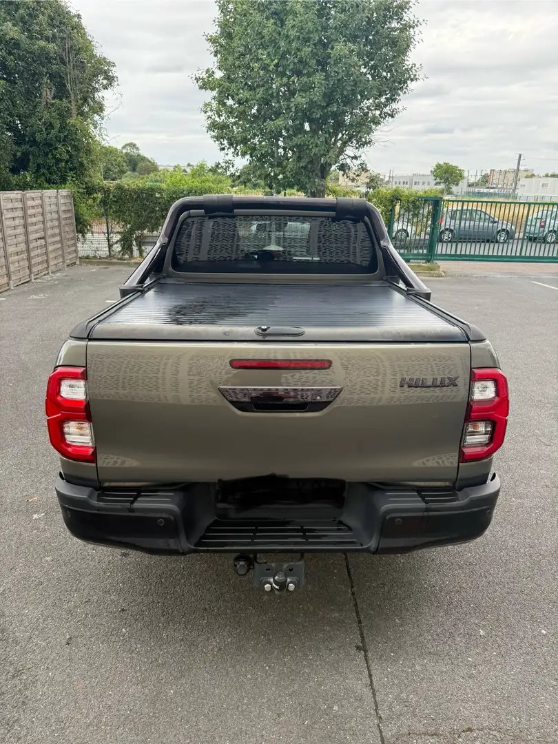 Toyota Hilux i DBLE CAB 4WD 2.8 204 ch D-4D BVA - 2