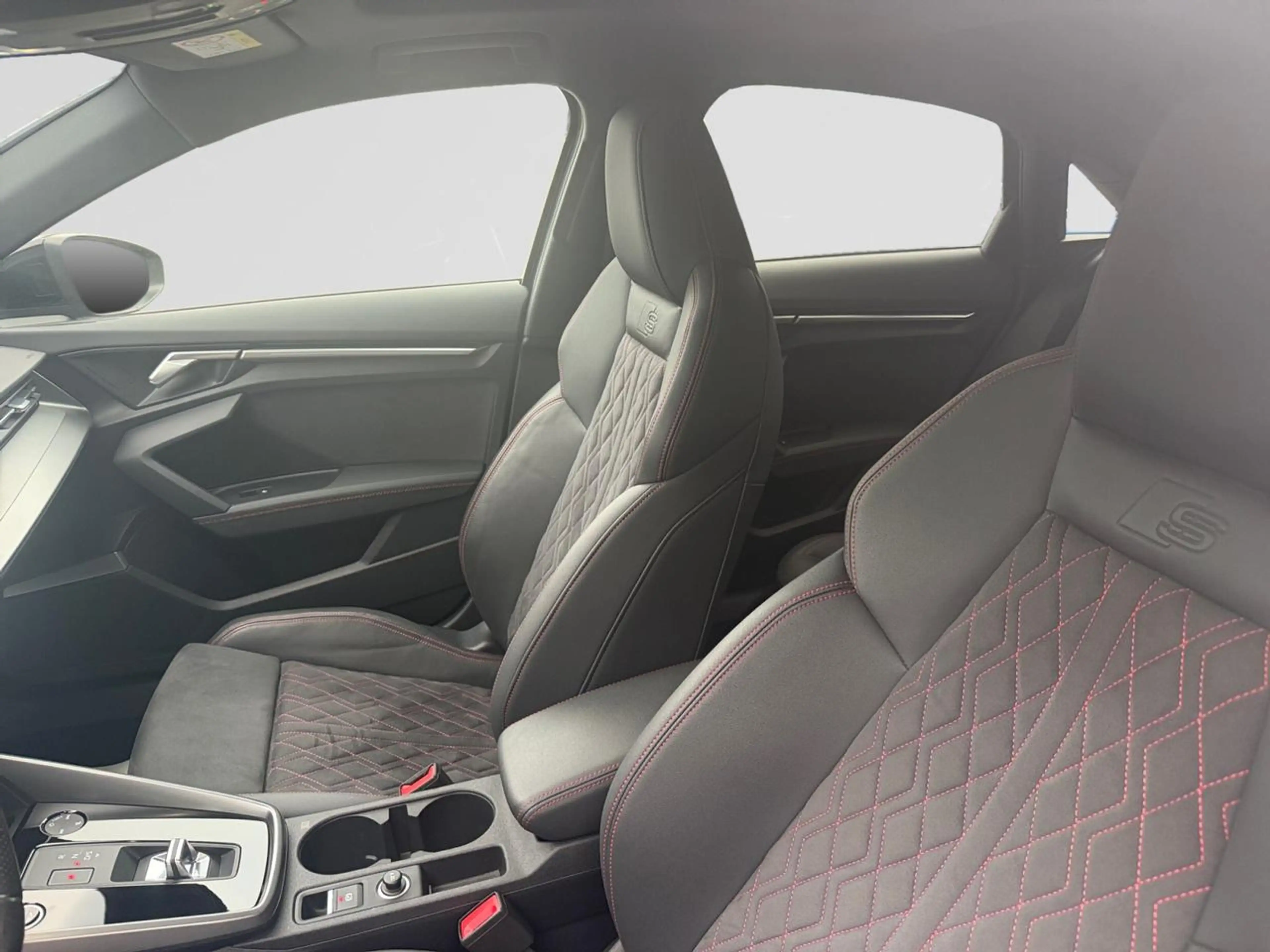 Audi A3 A3 35 TFSI Business Edition S line S tronic — photo 11