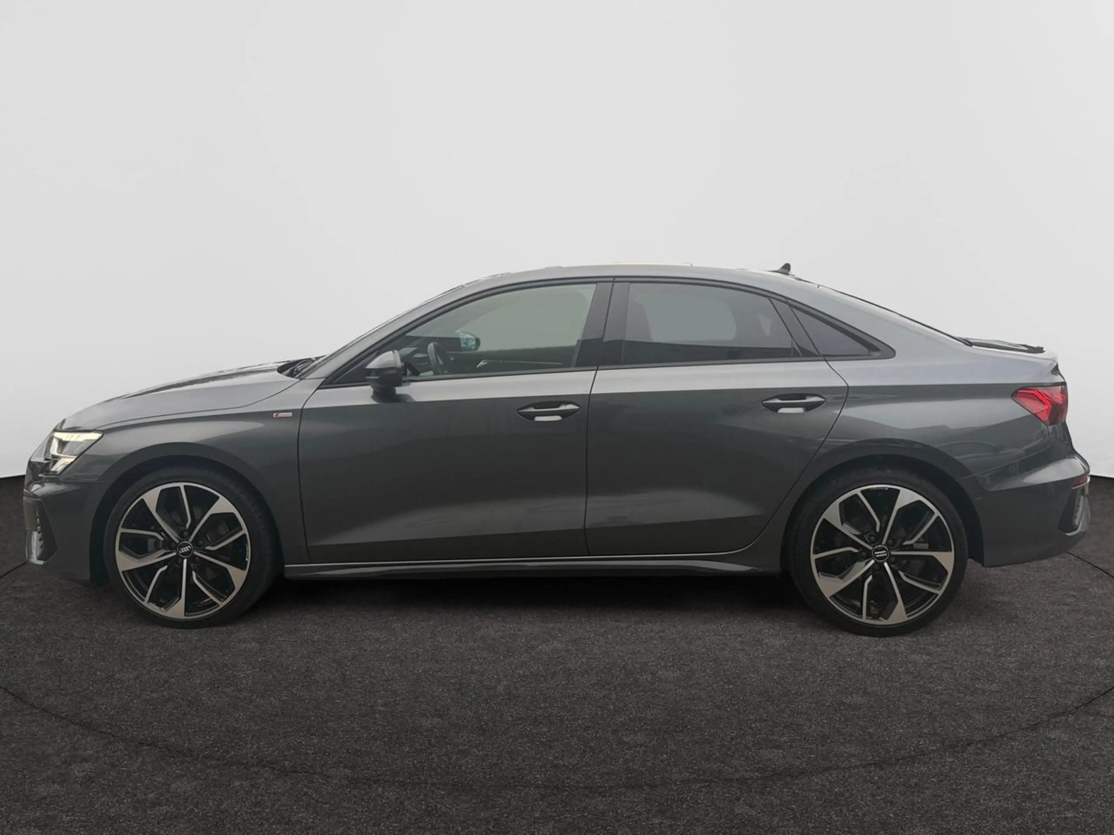 Audi A3 A3 35 TFSI Business Edition S line S tronic — photo 2