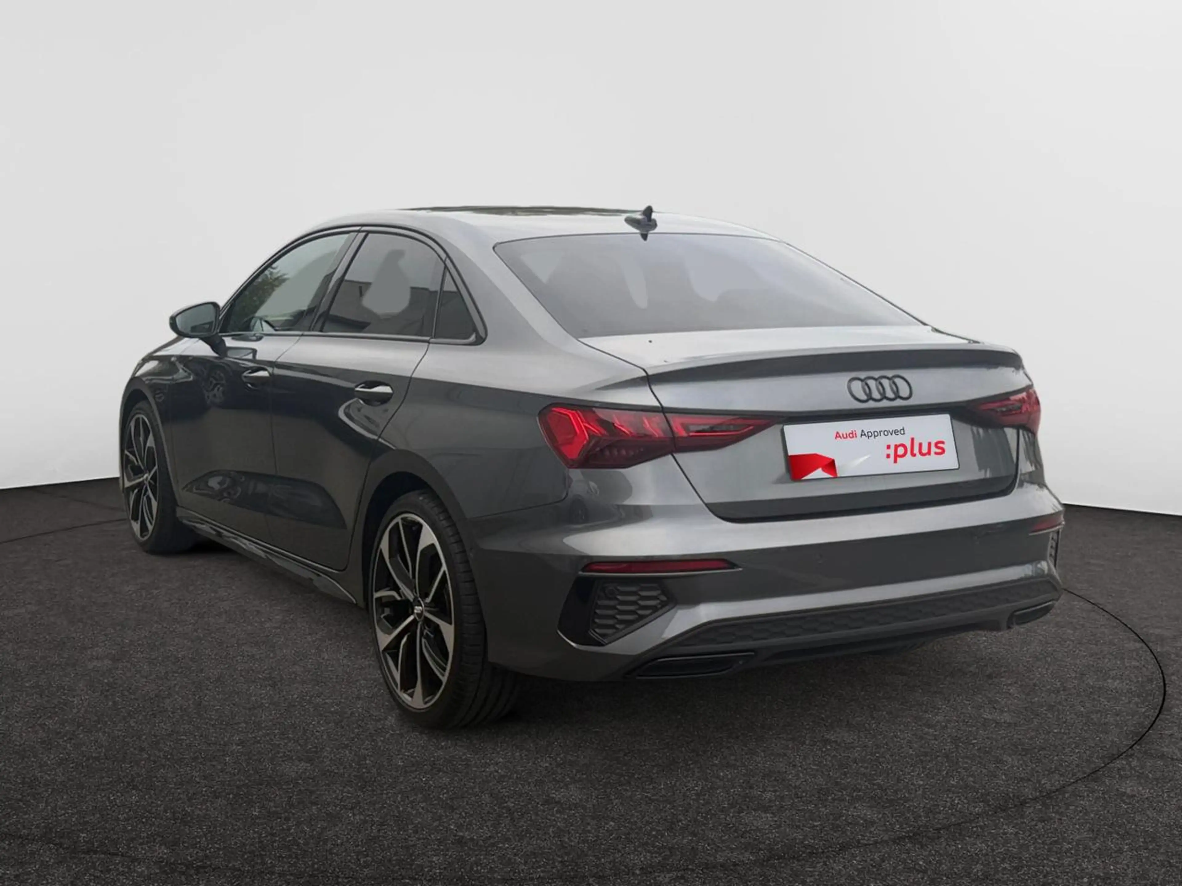 Audi A3 A3 35 TFSI Business Edition S line S tronic — photo 3