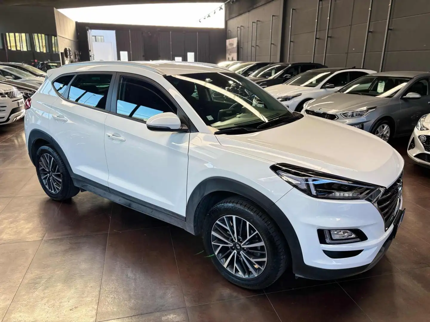 Hyundai TUCSON 1.6 CRDi XPrime Bianco - 1