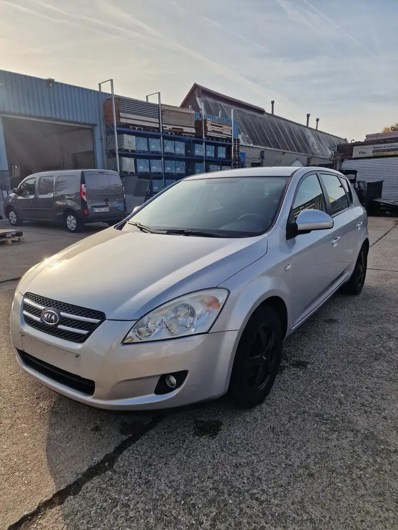 Kia Ceed / cee'd 1.6 CRDi EX ISG EcoDynamics // Prete a immatricul Gris - 1