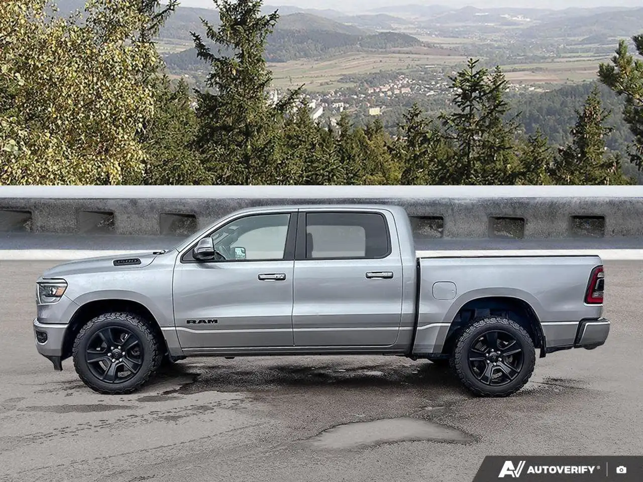 RAM 1500 снимка RAM 1500