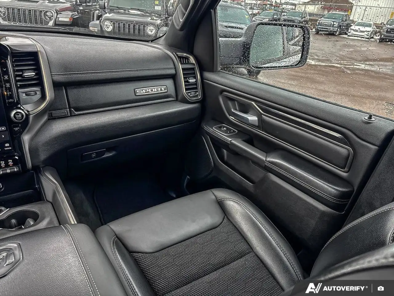 RAM 1500 снимка RAM 1500