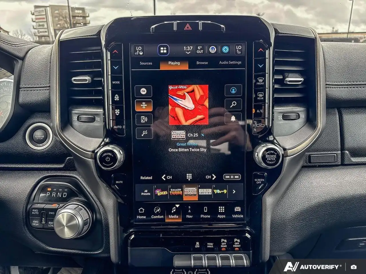 RAM 1500 снимка RAM 1500