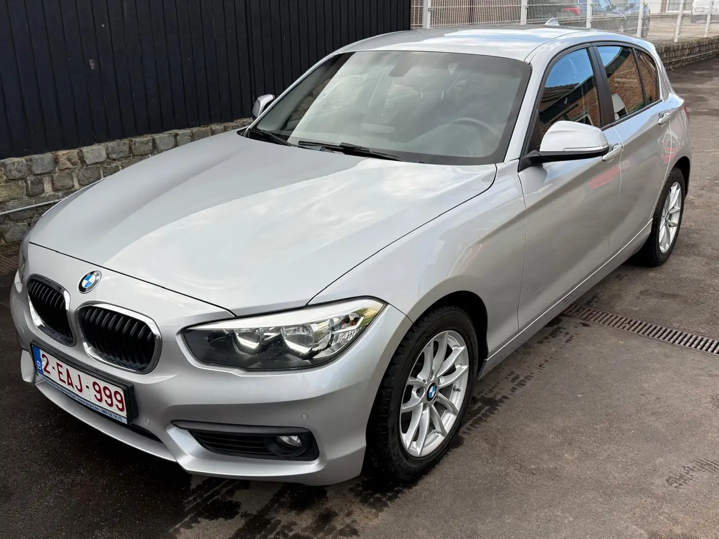 BMW 118 118i Advantage Zilver - 1