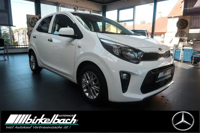 Kia Picanto view 3
