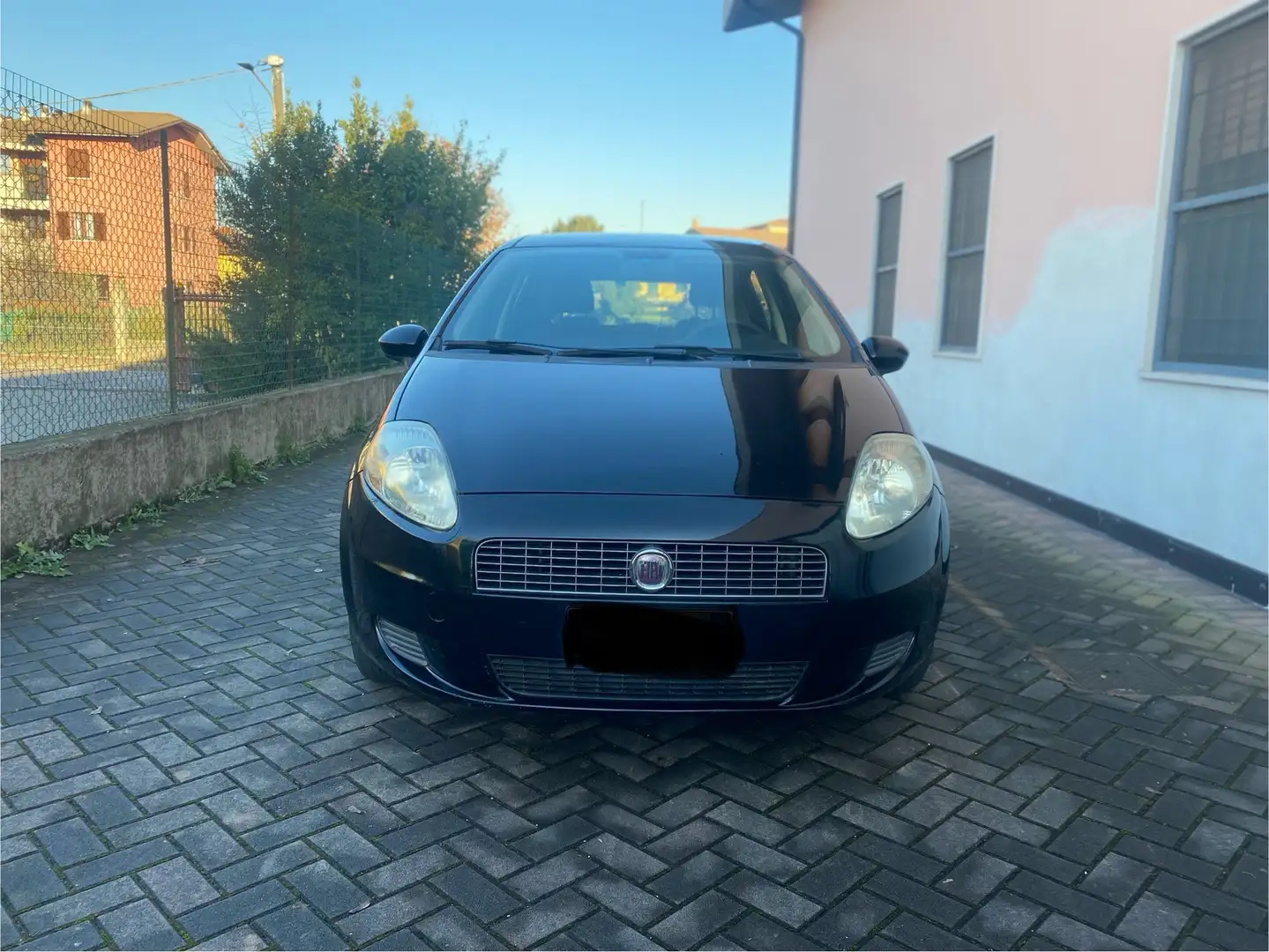 Fiat Grande Punto 5p 1.4 Active c/clima 77cv - 2
