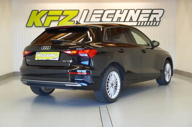 Audi A3 view 4