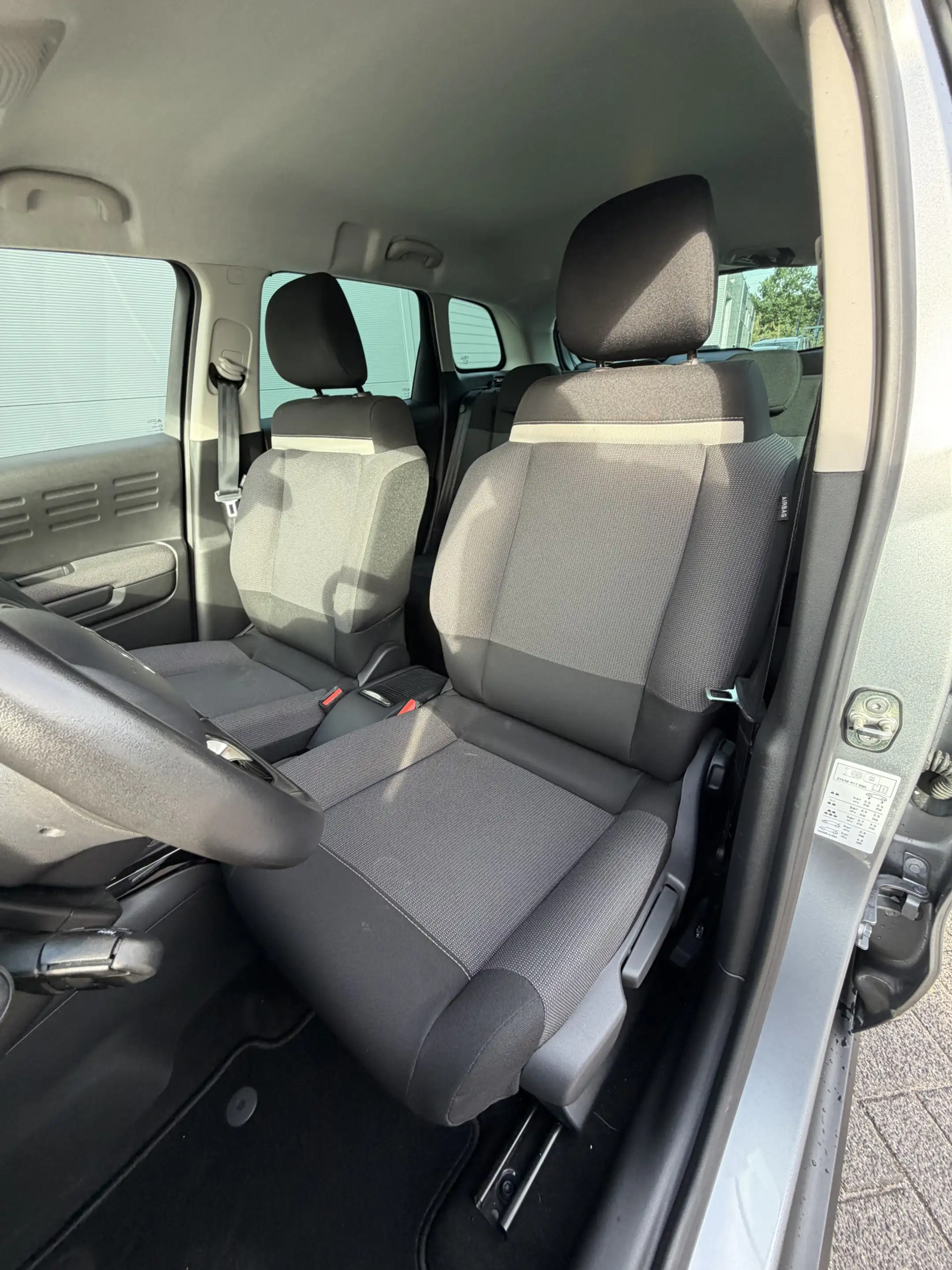 Citroen C3 Aircross 130pk Max (Camera - Keyless Entry - Head up - LED — photo 12