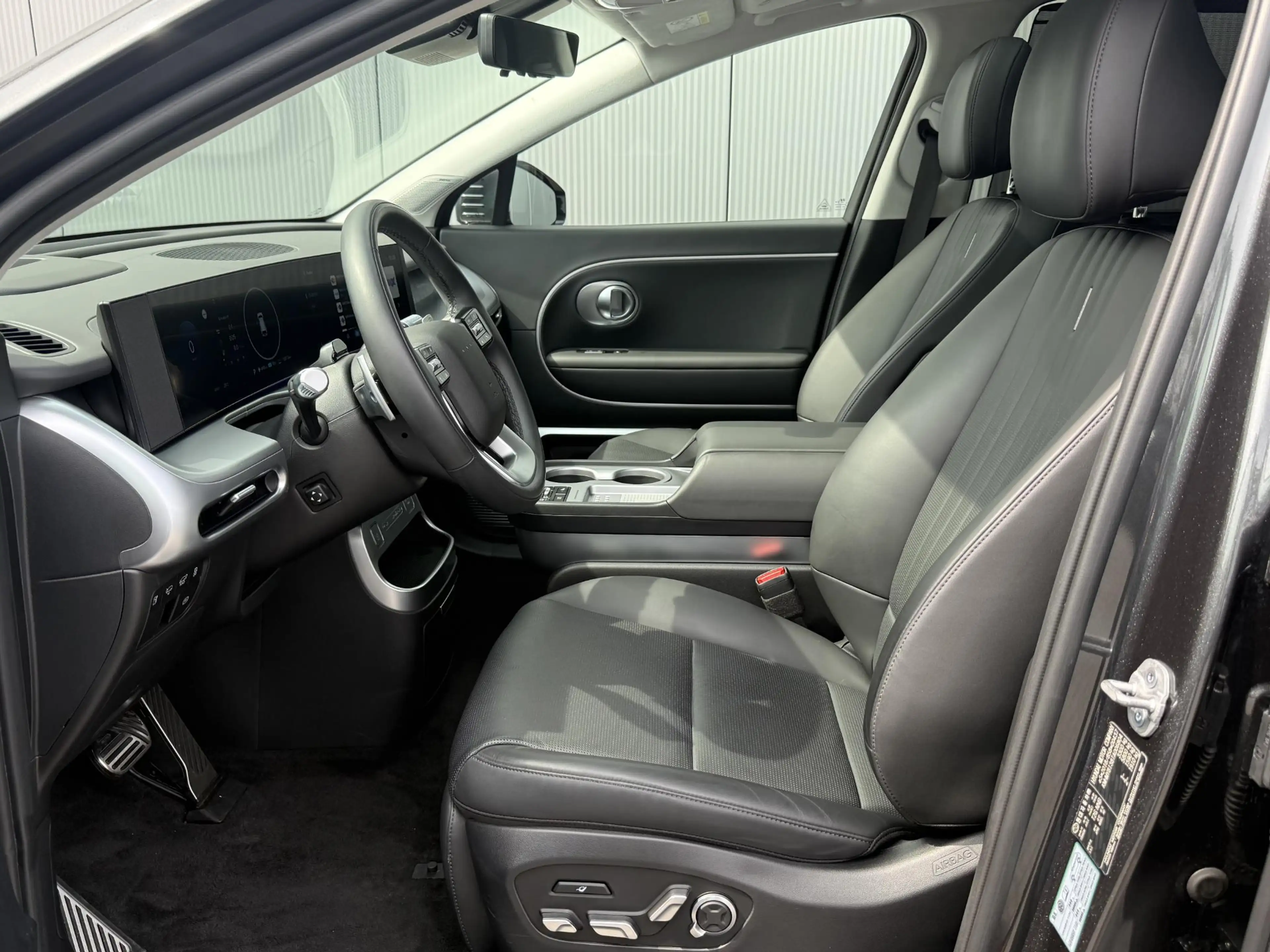 Hyundai IONIQ 9 Lounge AWD 6p. 110.3 kWh / 6 persoons / Full optio — photo 12