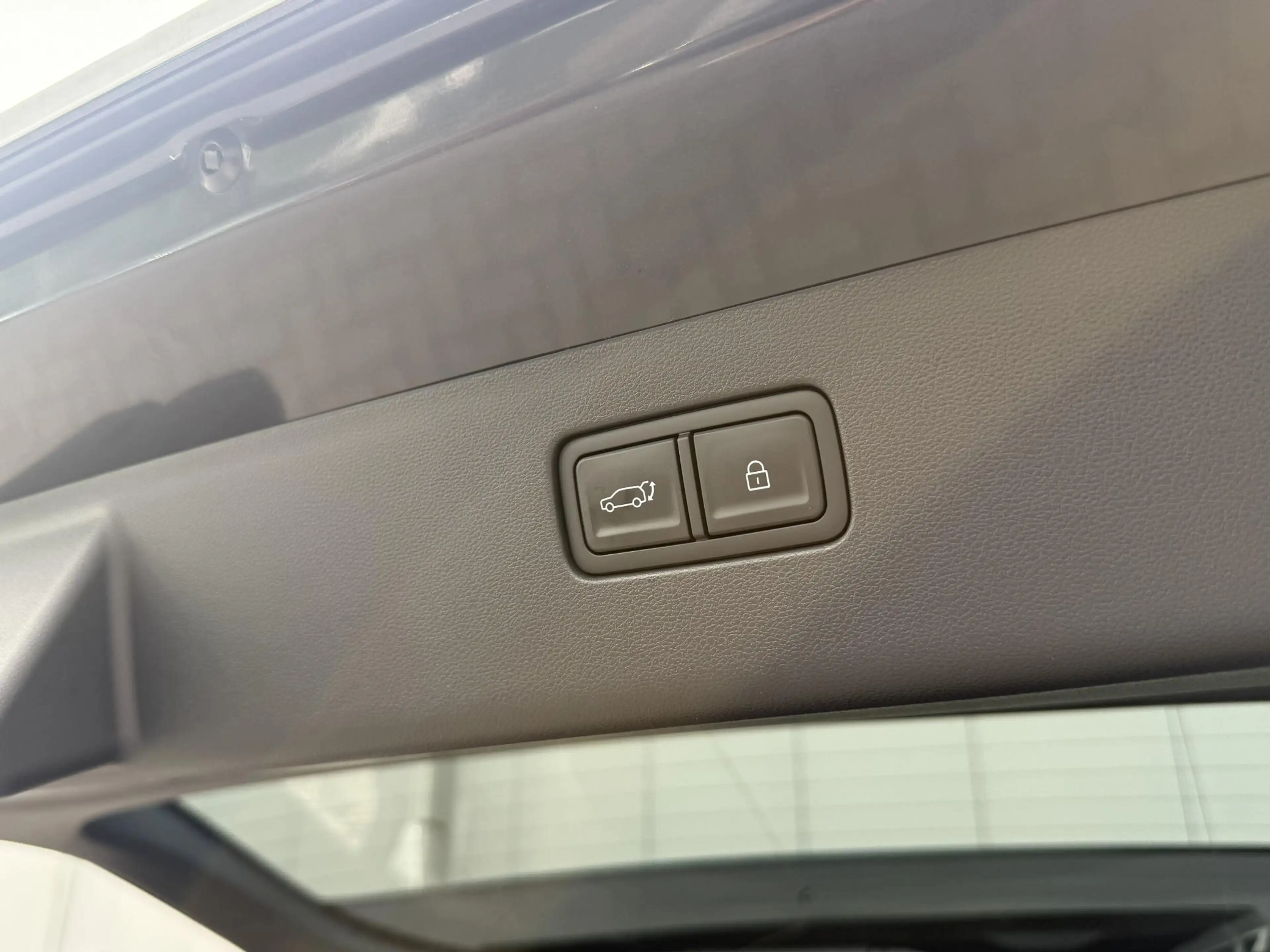 Hyundai IONIQ 9 Lounge AWD 6p. 110.3 kWh / 6 persoons / Full optio — photo 21