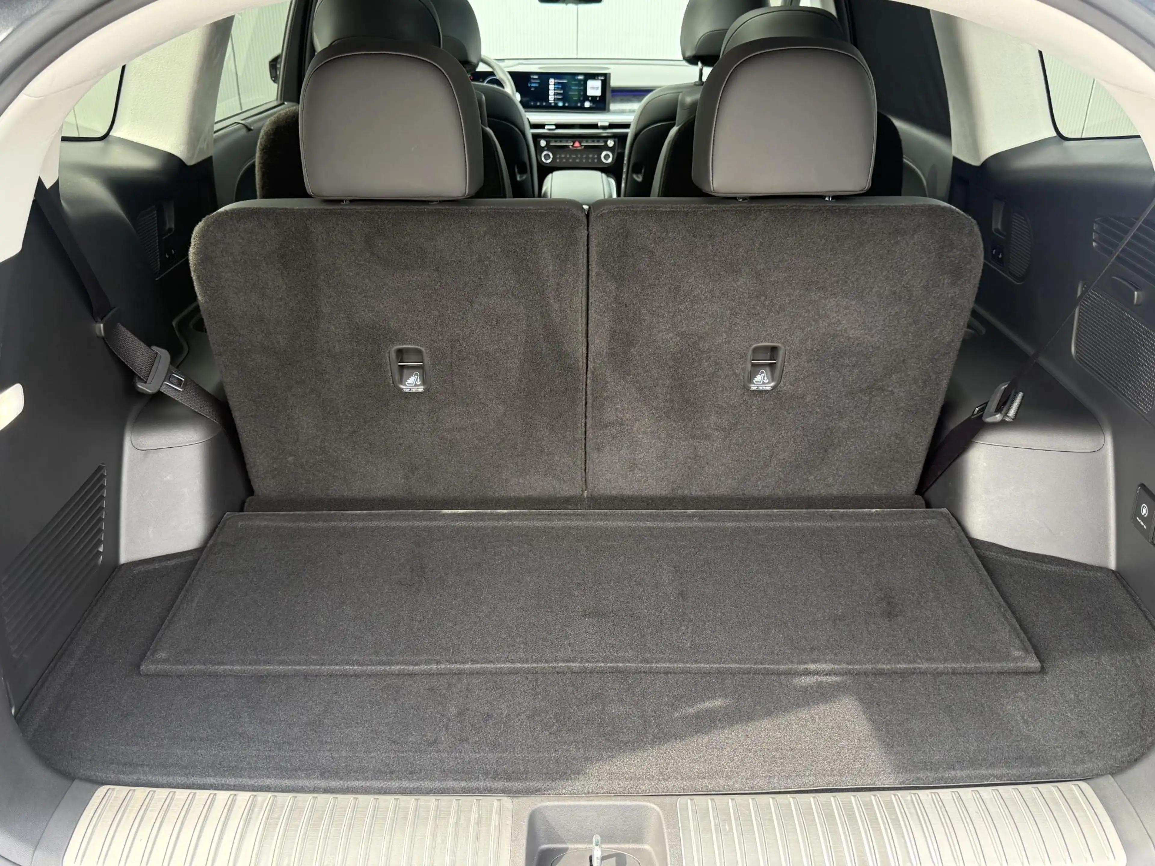 Hyundai IONIQ 9 Lounge AWD 6p. 110.3 kWh / 6 persoons / Full optio — photo 18