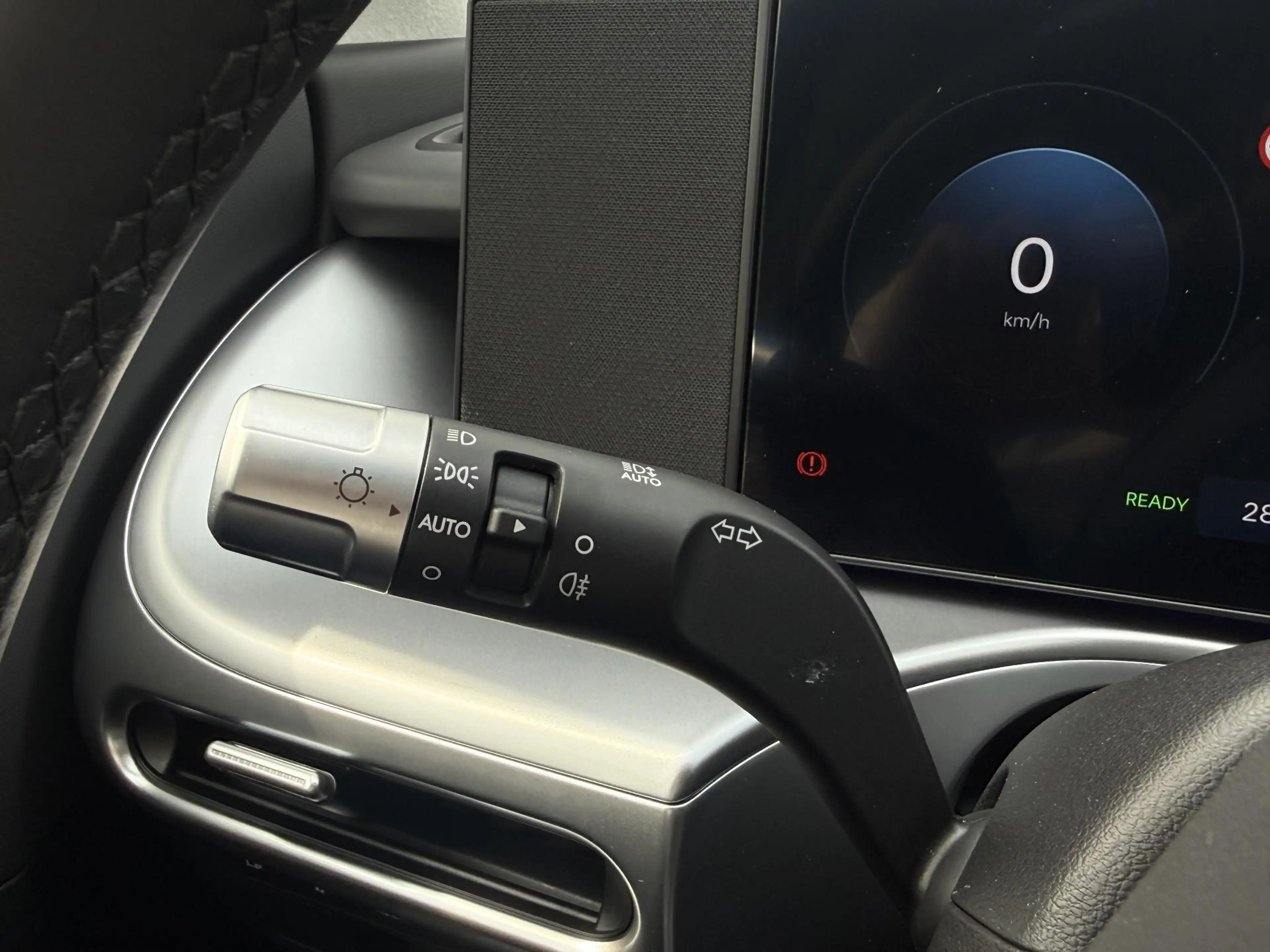 Hyundai IONIQ 9 Lounge AWD 6p. 110.3 kWh / 6 persoons / Full optio — photo 32