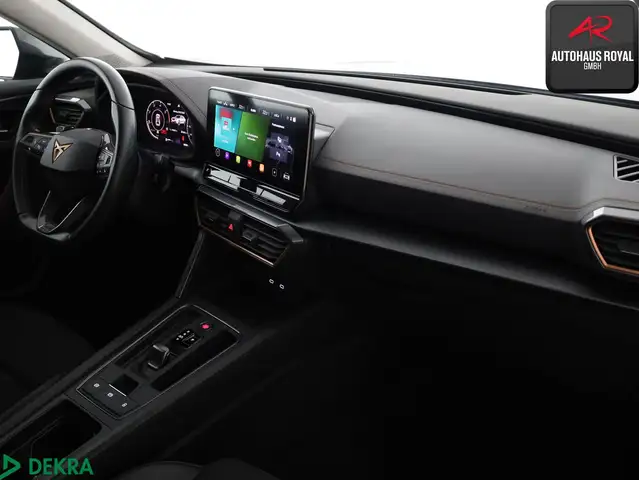 Cupra Formentor view 11