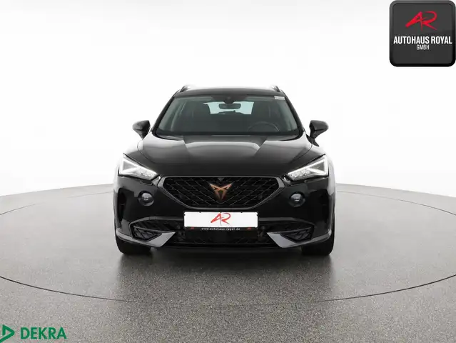 Cupra Formentor view 8