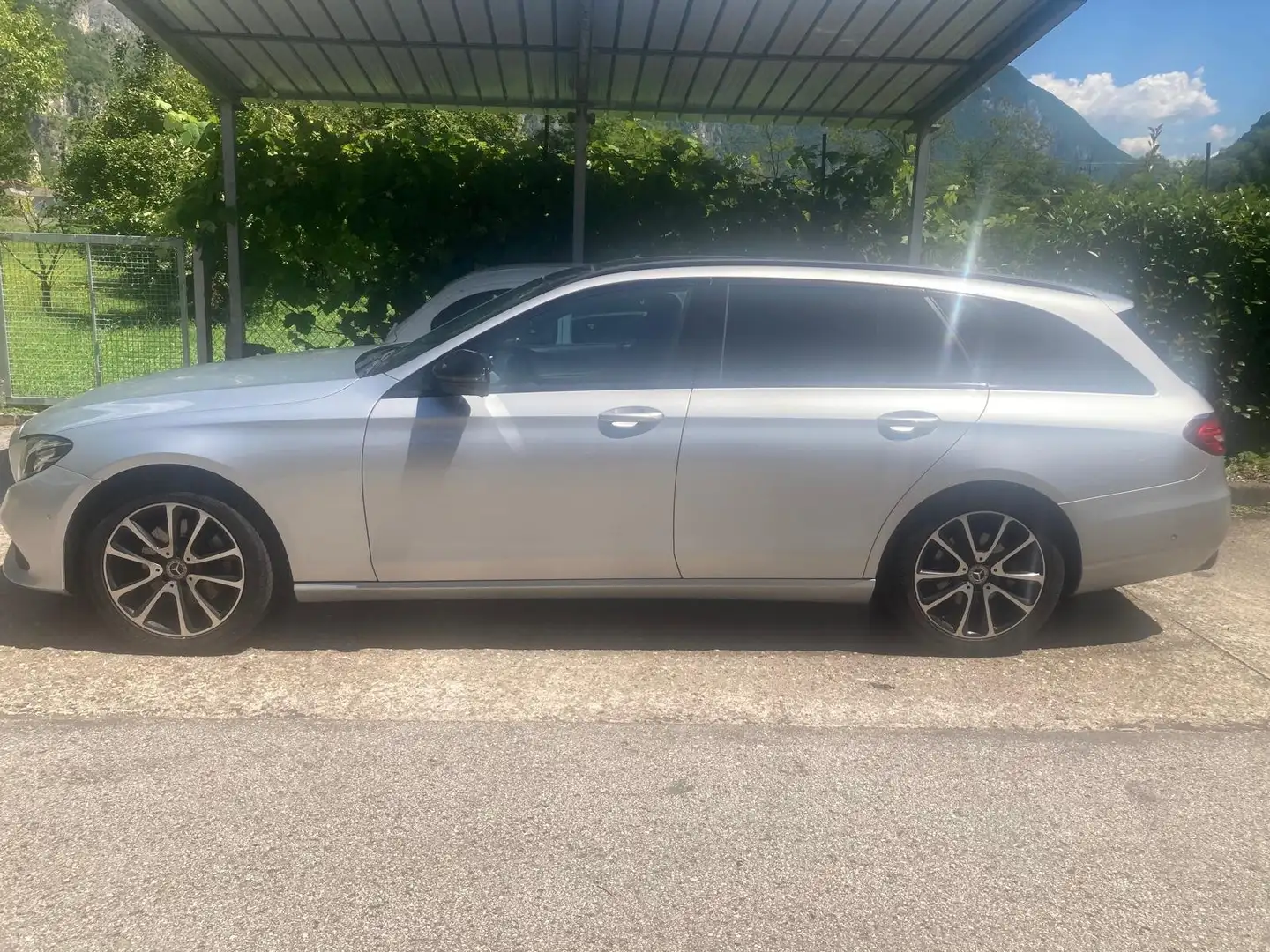 Mercedes-Benz E 220 Classe E - S213 SW SW d Exclusive auto Argento - 1