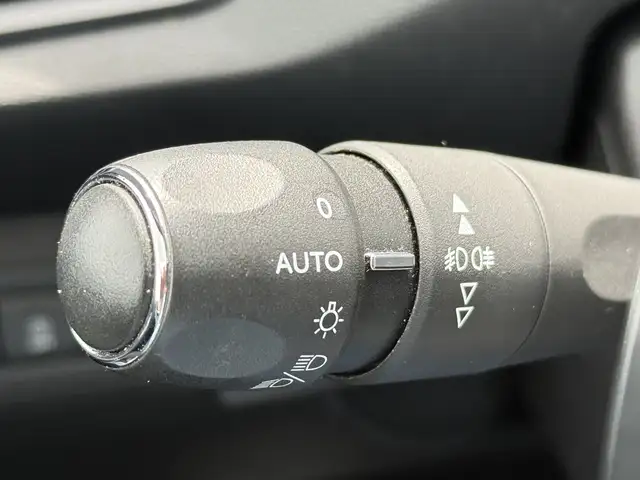 Peugeot 308 view 8