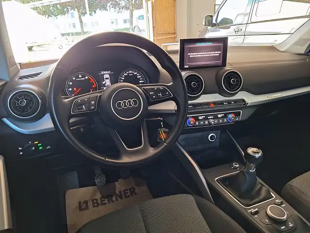 Audi Q2 view 12