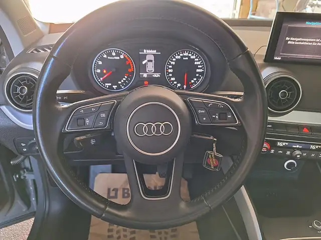 Audi Q2 view 14