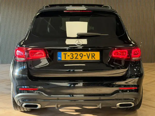 Mercedes-Benz GLC view 5