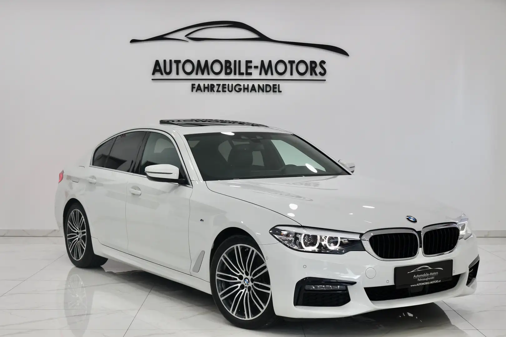 BMW 530 530 d xDrive M-Sport/LED/Leder/SD/19Zoll Weiß - 1