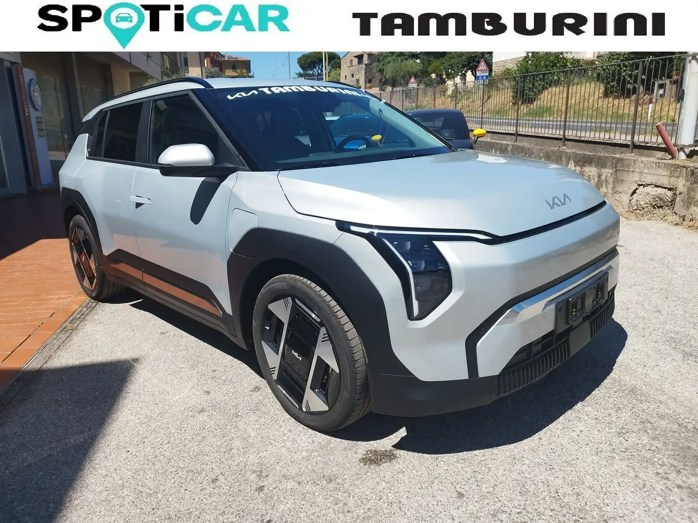 Kia EV3 81.4 kWh Earth Grigio - 1