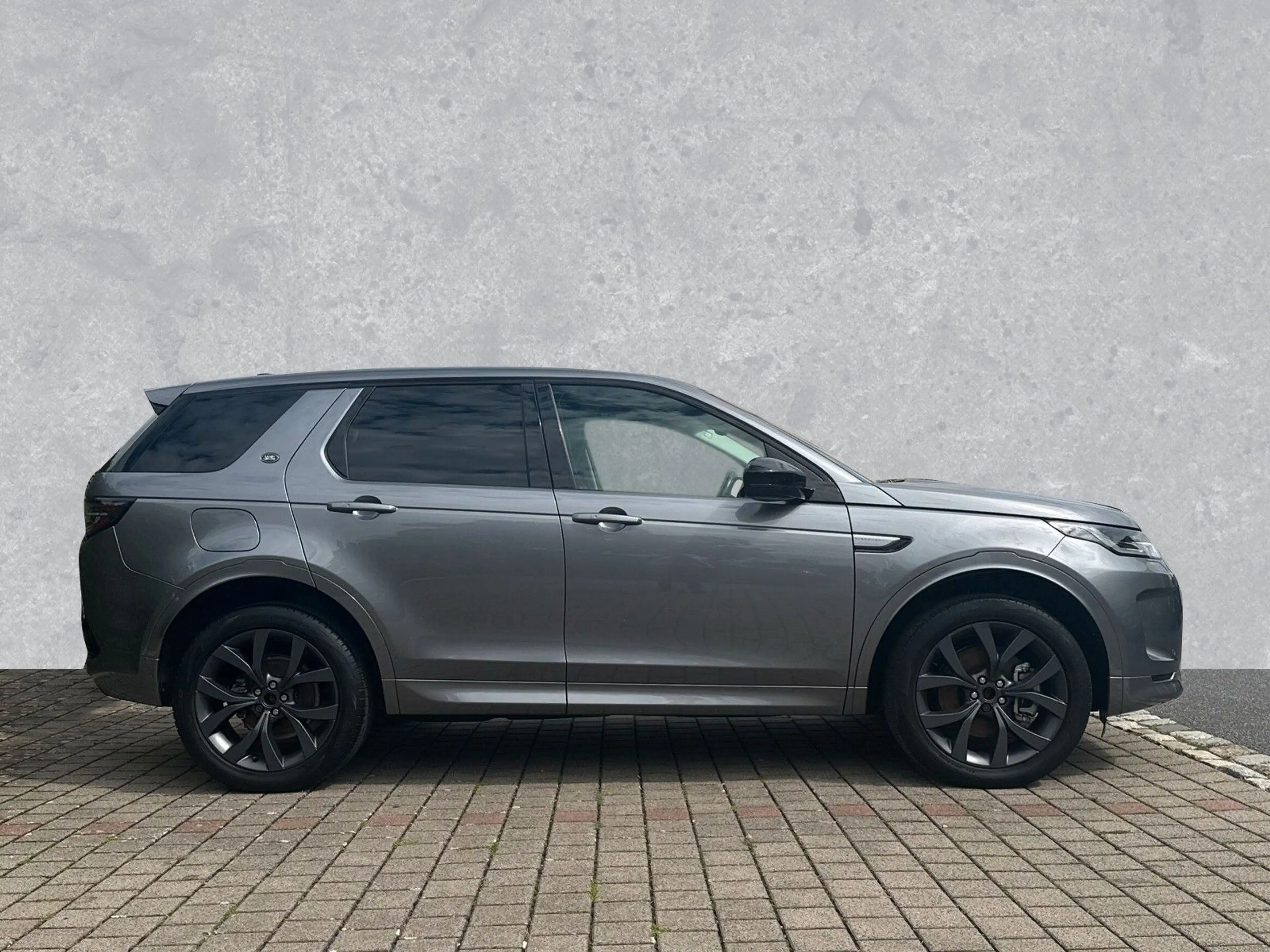 Land Rover Discovery Sport P200 R-Dynamic SE — photo 6