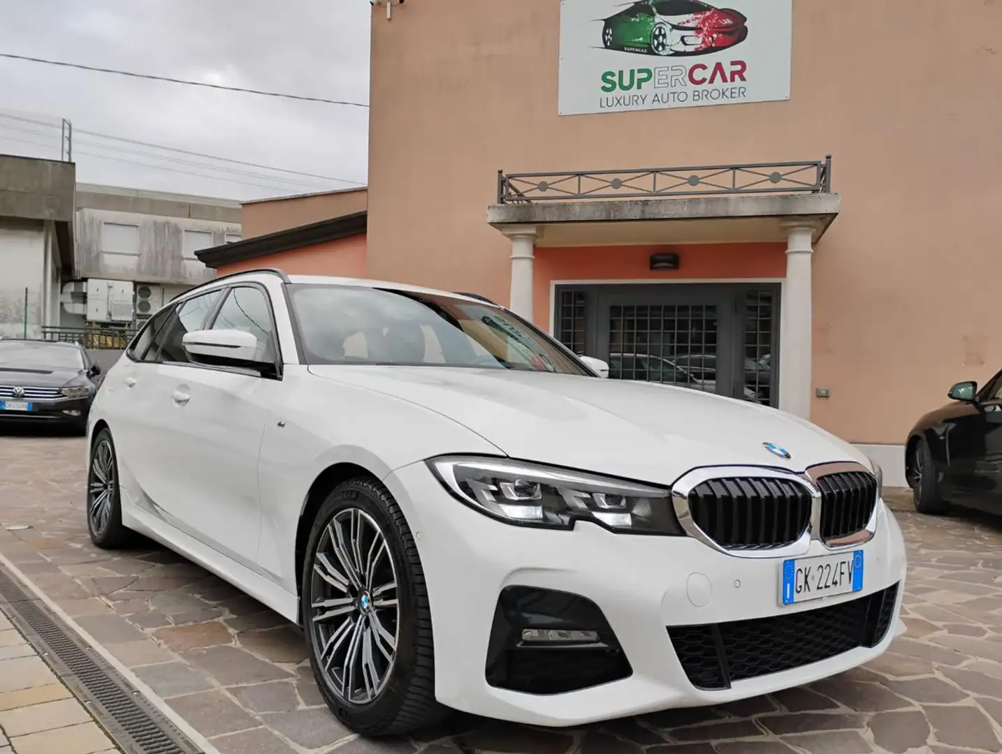 BMW 320 d 48V Touring Msport Blanc - 1