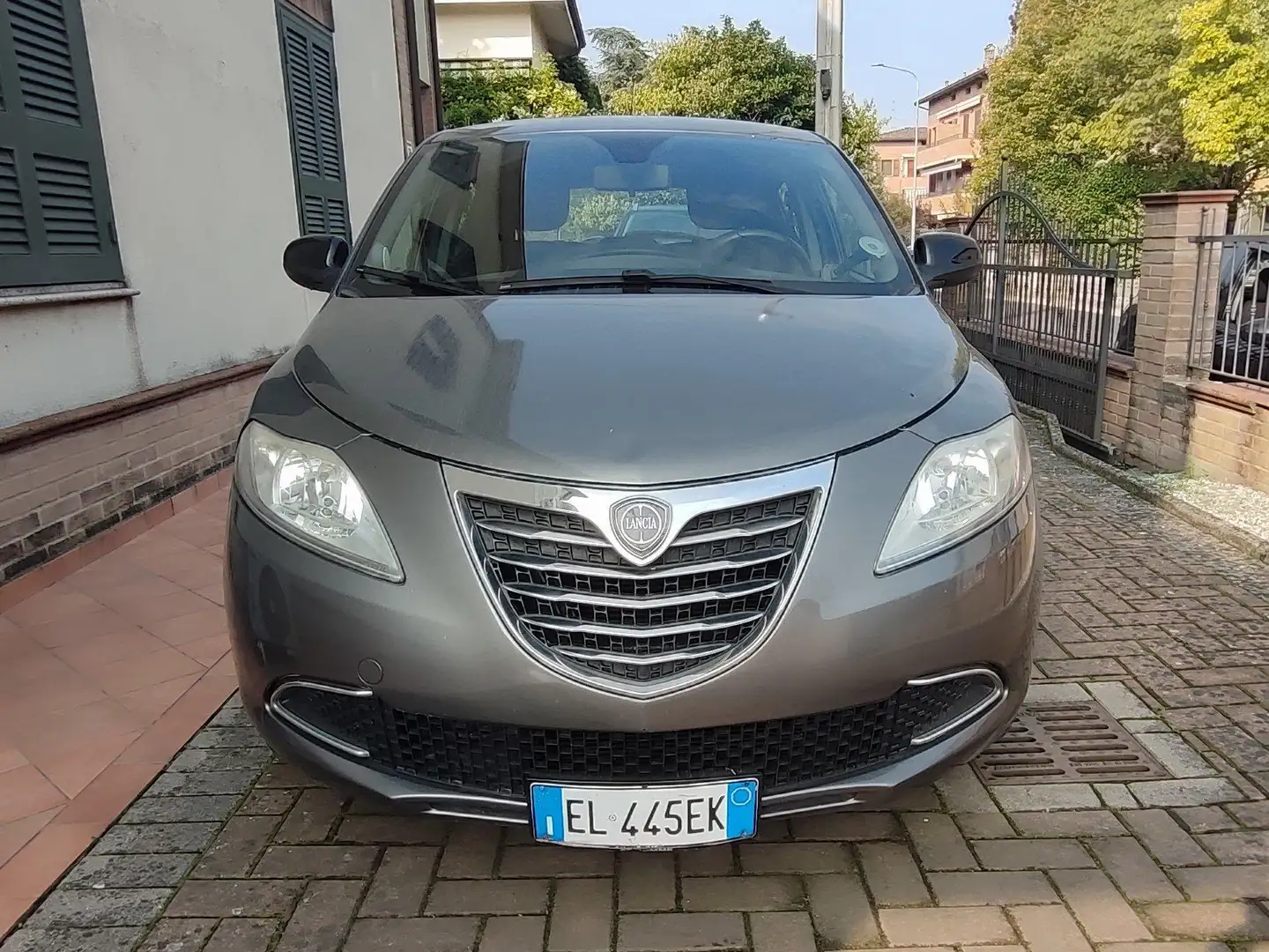 Lancia Ypsilon Ypsilon III 2011 0.9 t.air Gold s Grigio - 2