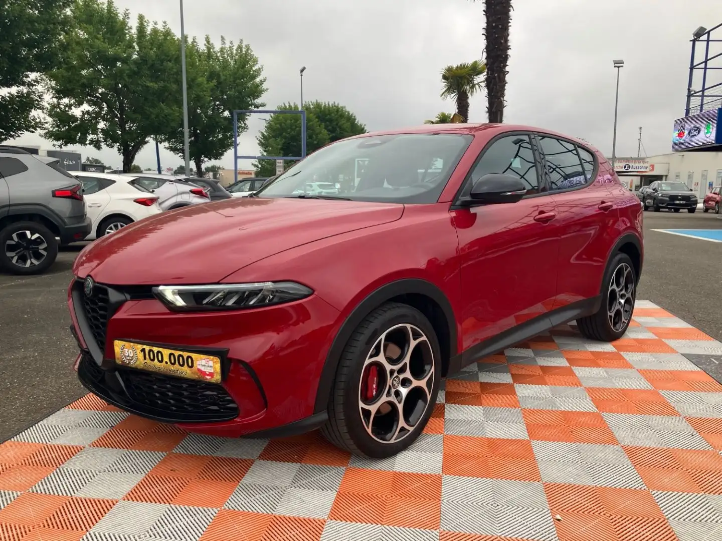 Alfa Romeo Tonale 1.6 Multijet 130 TCT6 SPRINT JA 19\u0026amp;quot; GPS Красный - 2