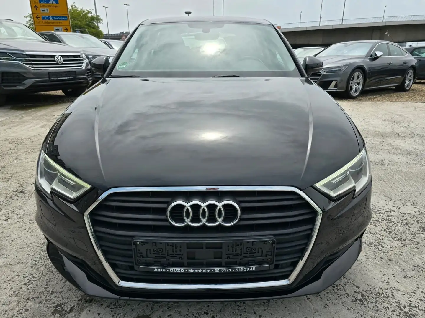 Audi A3 Sportback 1,4 TFSI ACT NAVI*AHK*PARKS Schwarz - 2