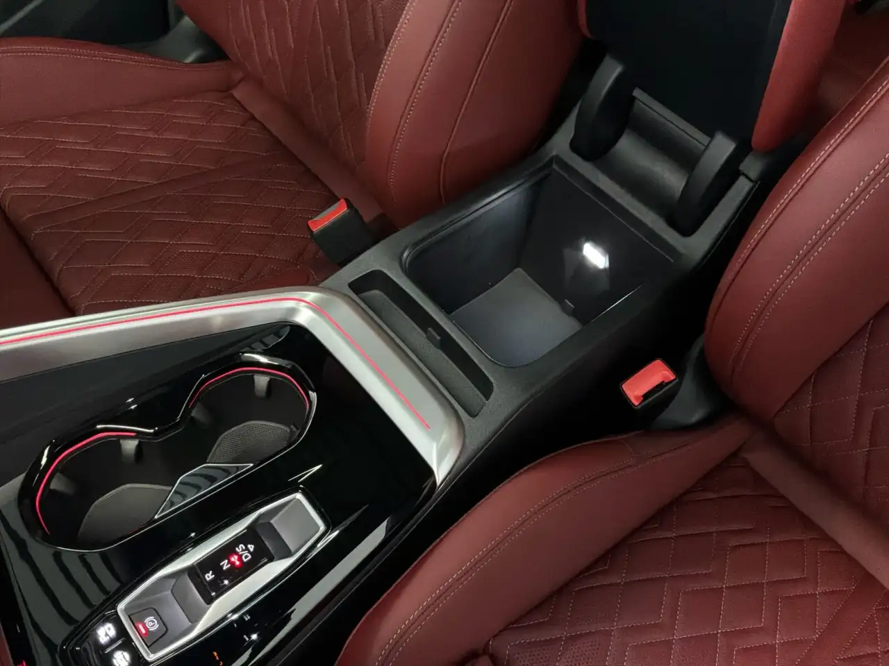 Audi SQ5 снимка Audi SQ5