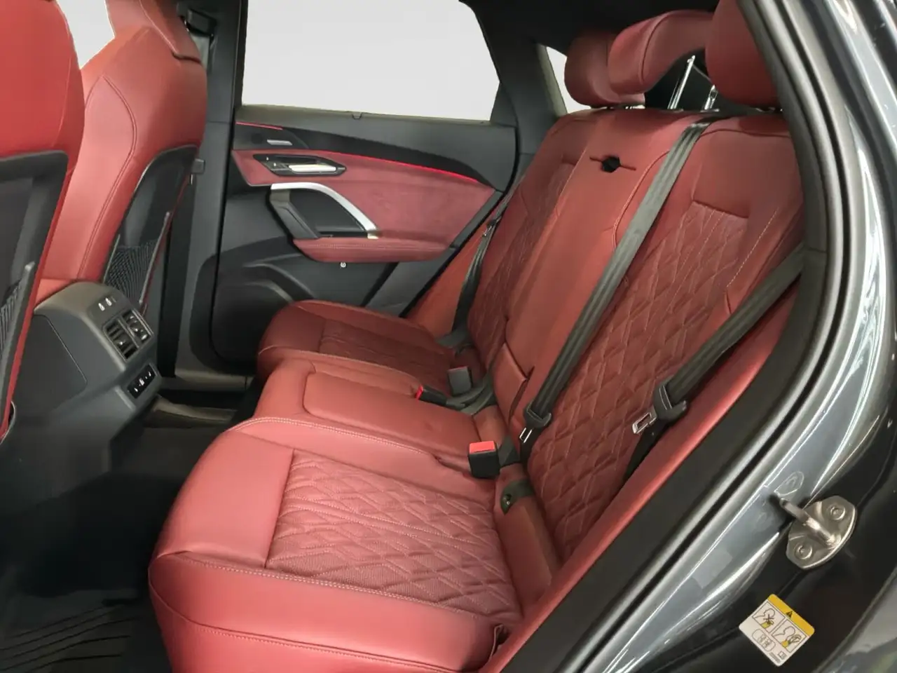 Audi SQ5 снимка Audi SQ5
