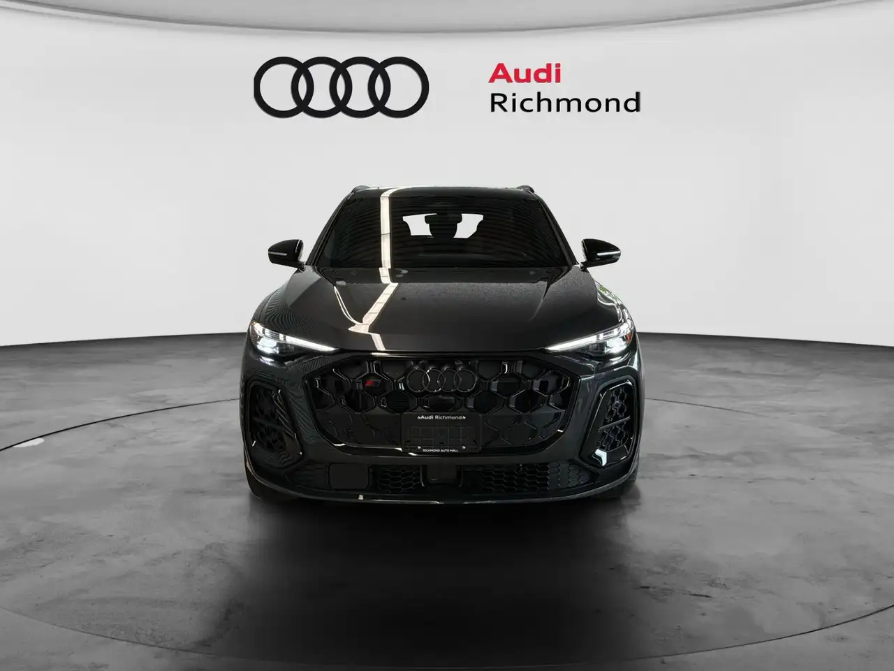Audi SQ5 снимка Audi SQ5