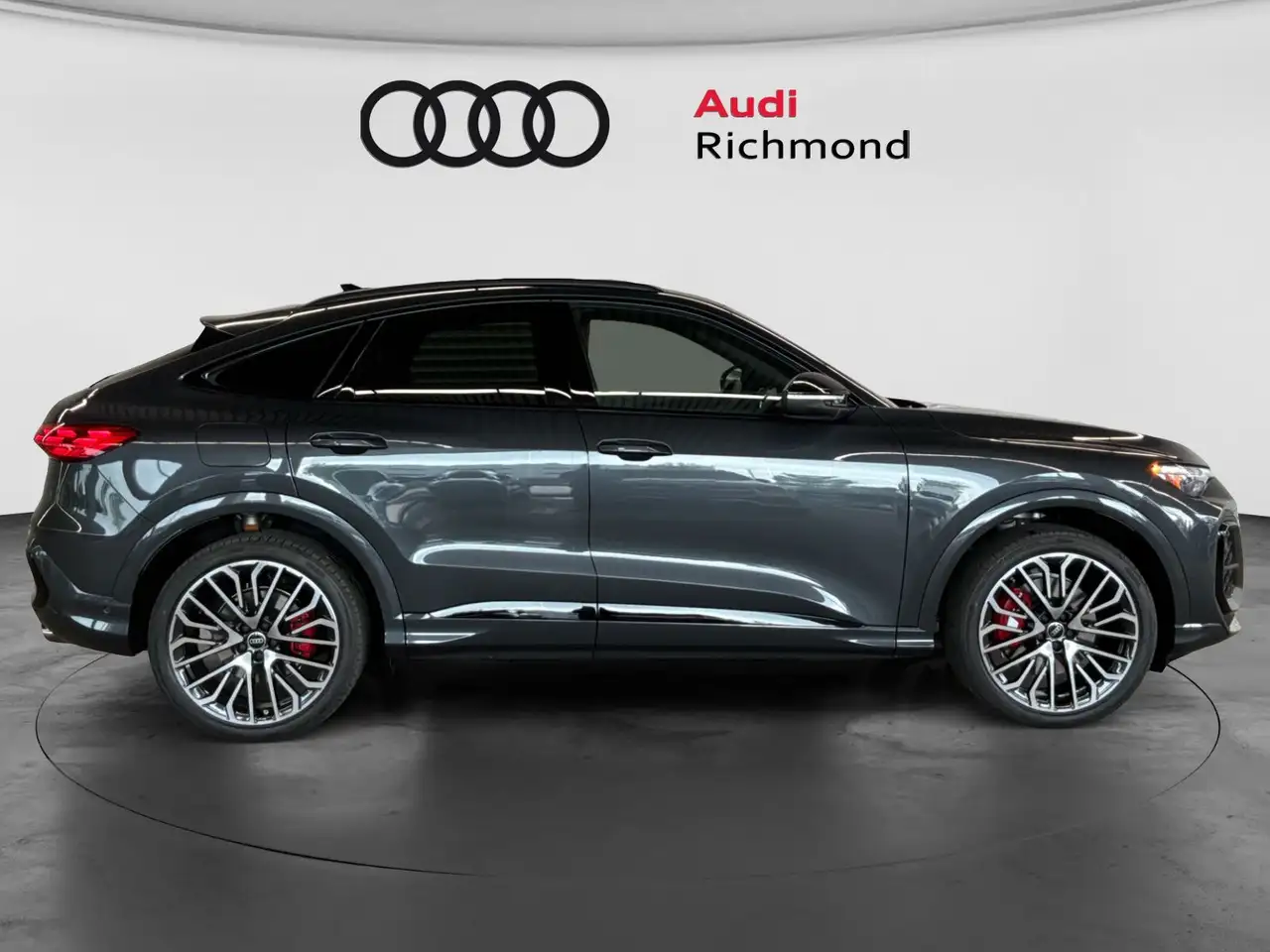 Audi SQ5 снимка Audi SQ5
