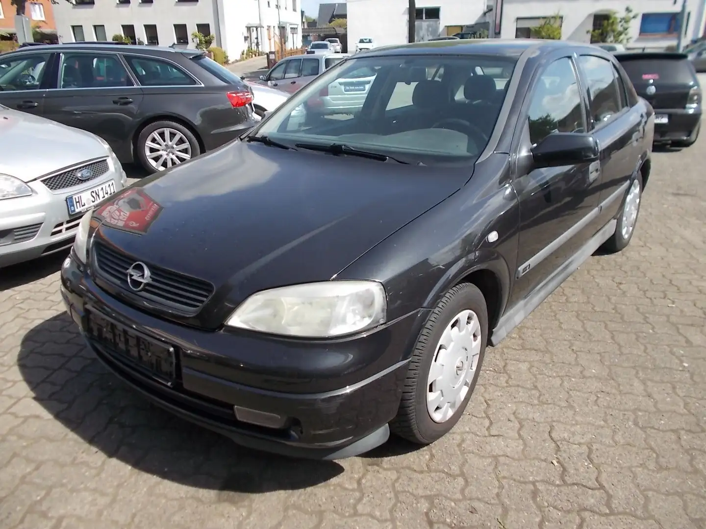 Opel Astra 1.2 16V COMFORT Красный - 1