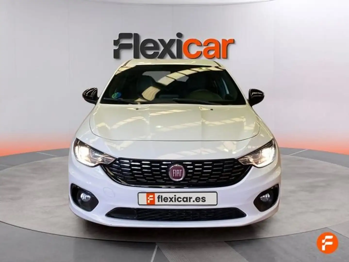 Fiat Tipo 1.4 16v Easy 70kW (95CV) gasolina 5p. Blanco - 2