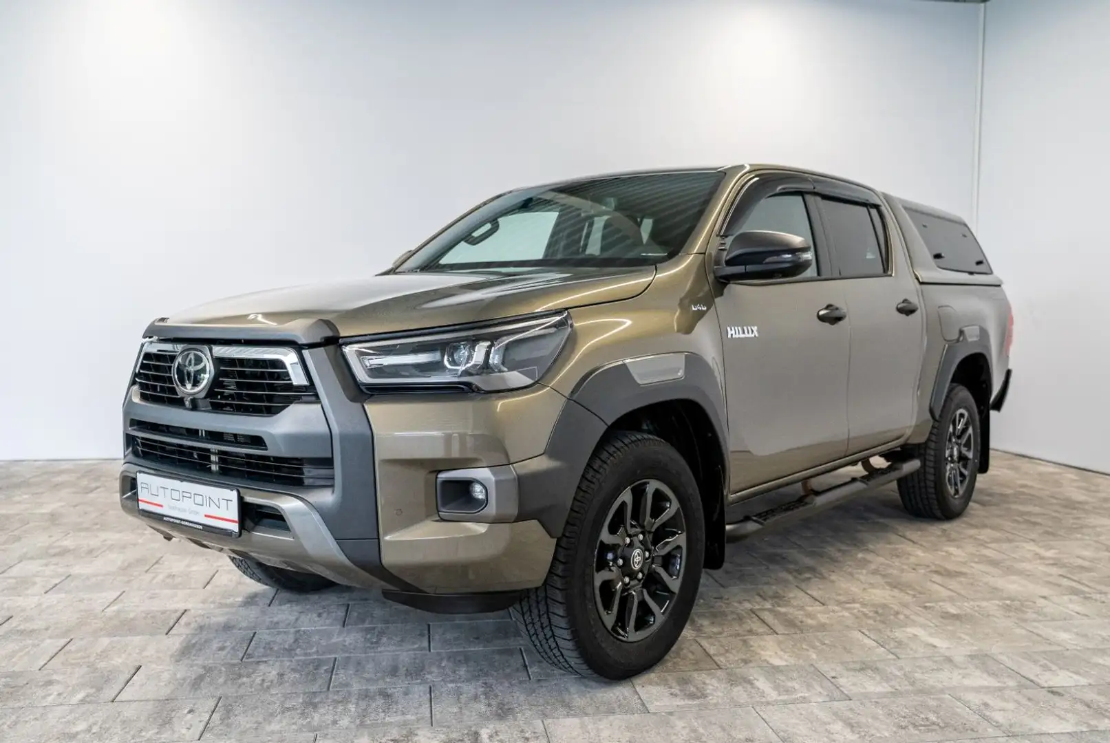 Toyota Hilux 2.8 D4-D INVINCIBLE °AHK°Hardtop°JBL°Navi° Зелёный - 2