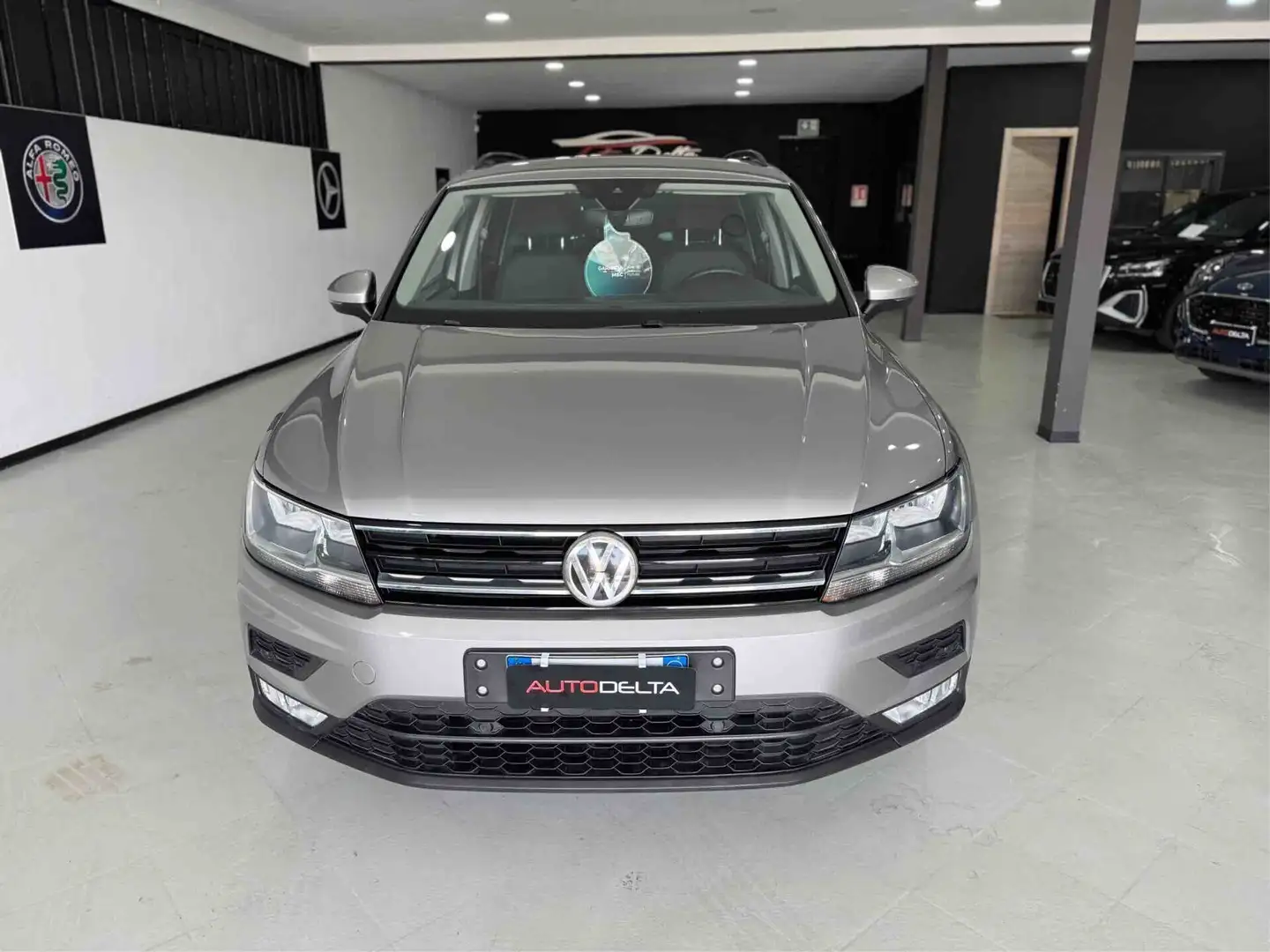 Volkswagen Tiguan 1.6 TDI SCR Business BlueMotion Technology Grigio - 2