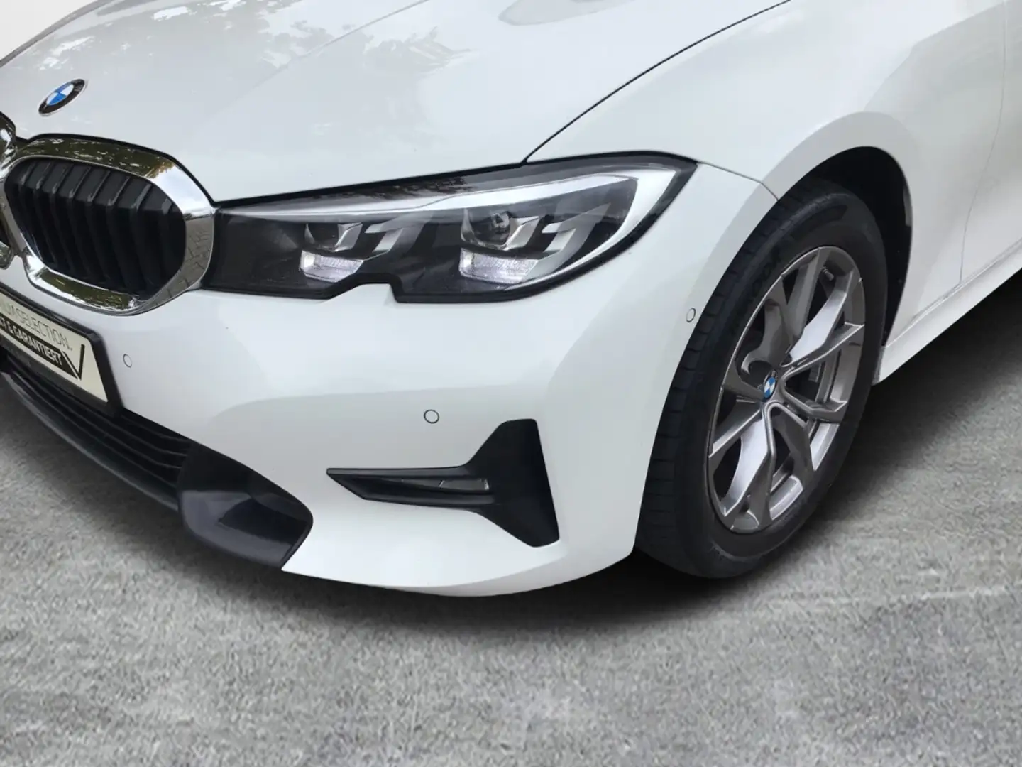 BMW 318 d Touring Sport Line AHK/Tempomat/Navi/Sitzhzg Blanc - 2