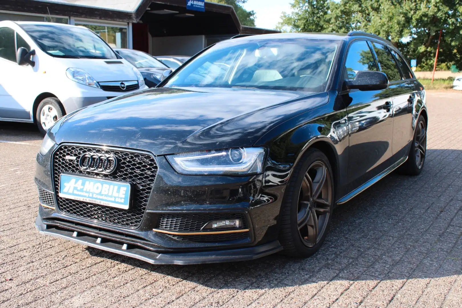 Audi A4 Avant 3.0 TDI S-Line Leder Navi Xenon SHZ Noir - 1