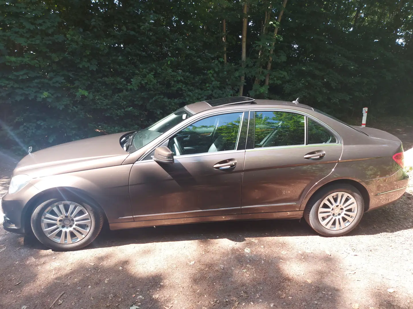 Mercedes-Benz 200 Elegance Braun - 2