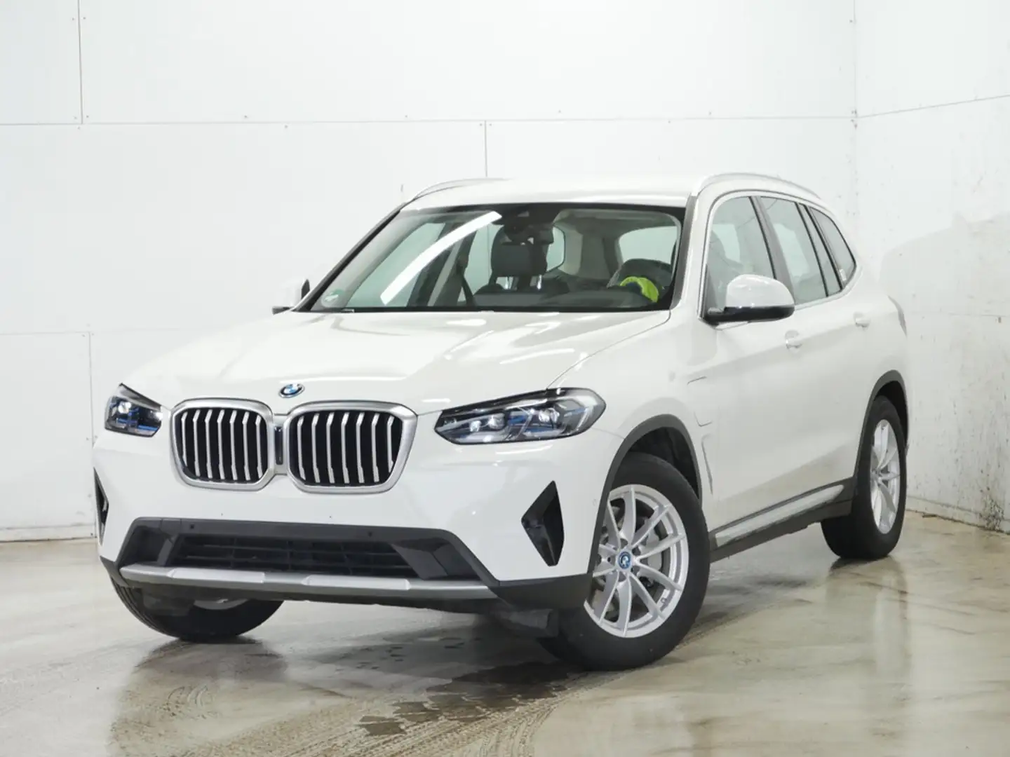 BMW X3 xDrive30e AT Innovationsp. Aut. Klimaaut. AHK Weiß - 2