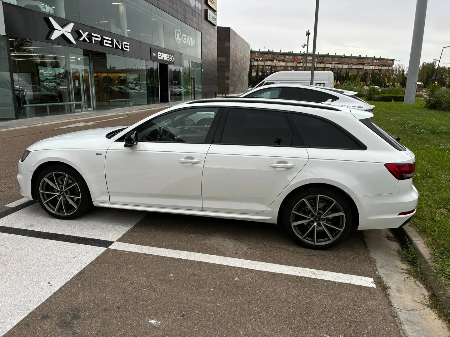 Audi A4 A4 Avant 2.0TDI Black line edition S-T 110kW Black line edition Blanco - 2