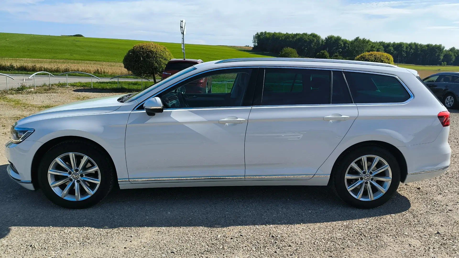 Volkswagen Passat Variant Highline Weiß - 2